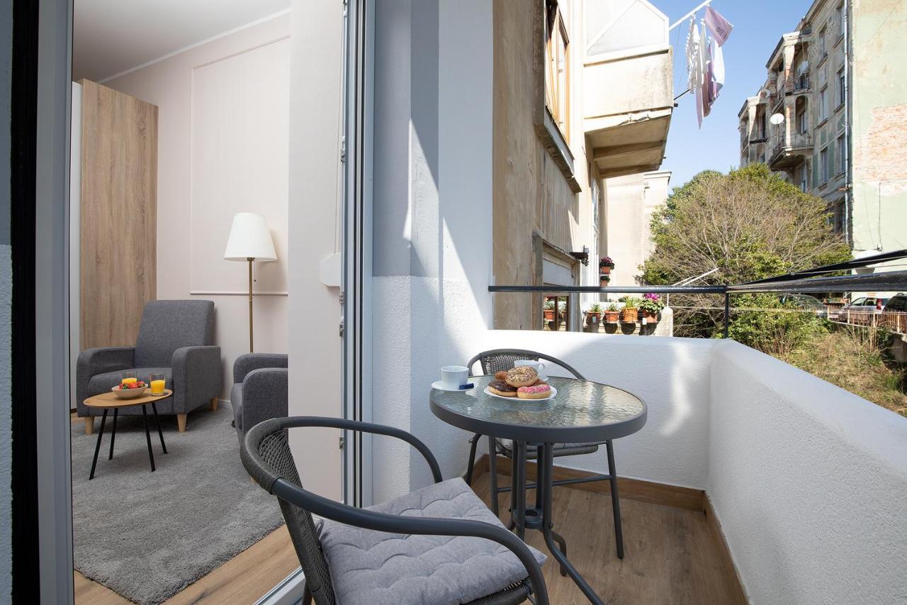 Grand Munz Apartment Pula Exterior foto